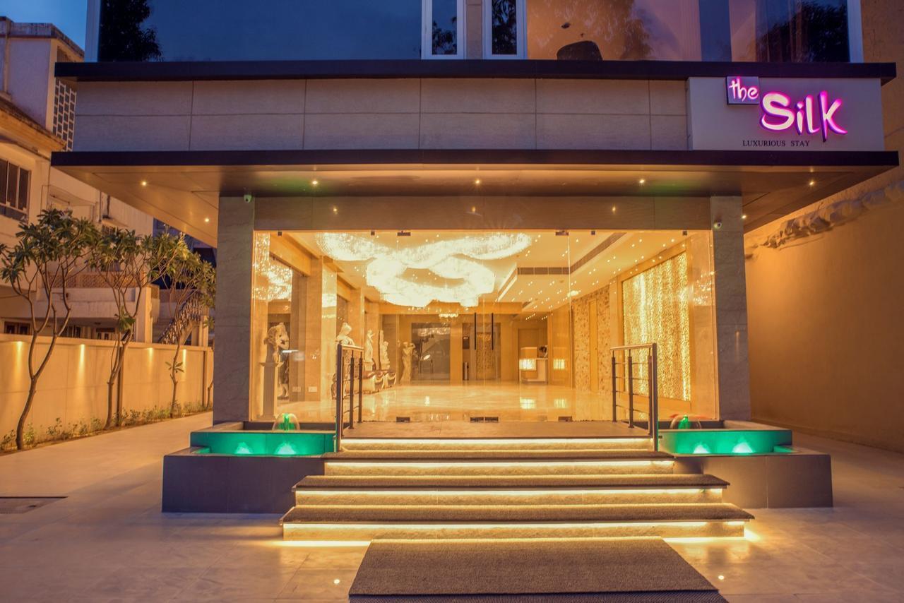 Kyriad Hotel Jaipur By Othpl Bagian luar foto