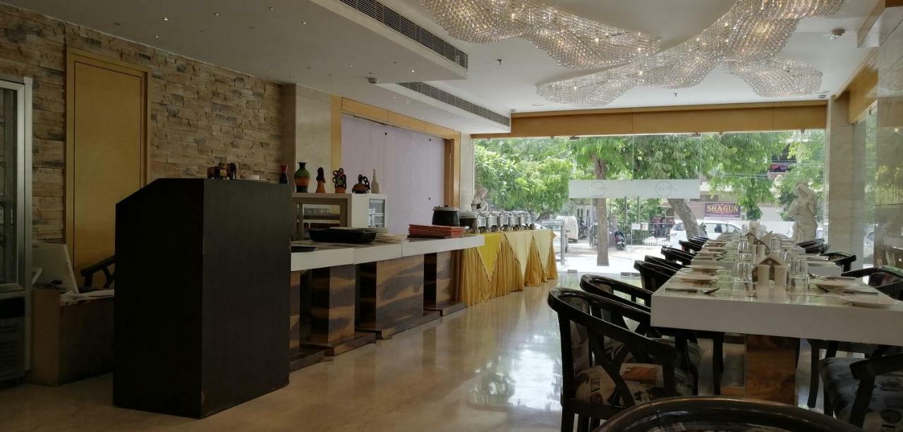 Kyriad Hotel Jaipur By Othpl Bagian luar foto